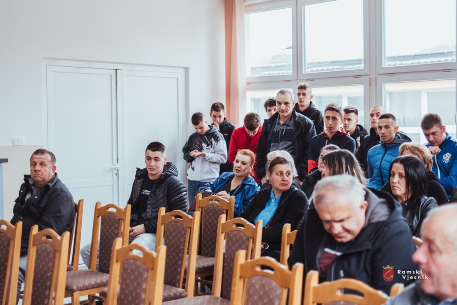 Općina Prozor - Rama • Srednja škola Prozor i Općina Prozor-Rama predstavili program stipendiranja za CNC operatere