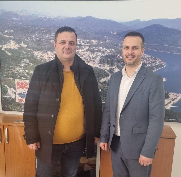Prvi Zvanicni Posjet Andelko Maslac Razgovarao S Nacelnikom Opcine Neum