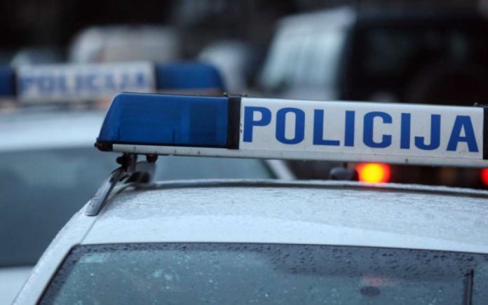 Tragedija Tijelo Zene Pronadeno Pored Puta Natopljeno Krvlju