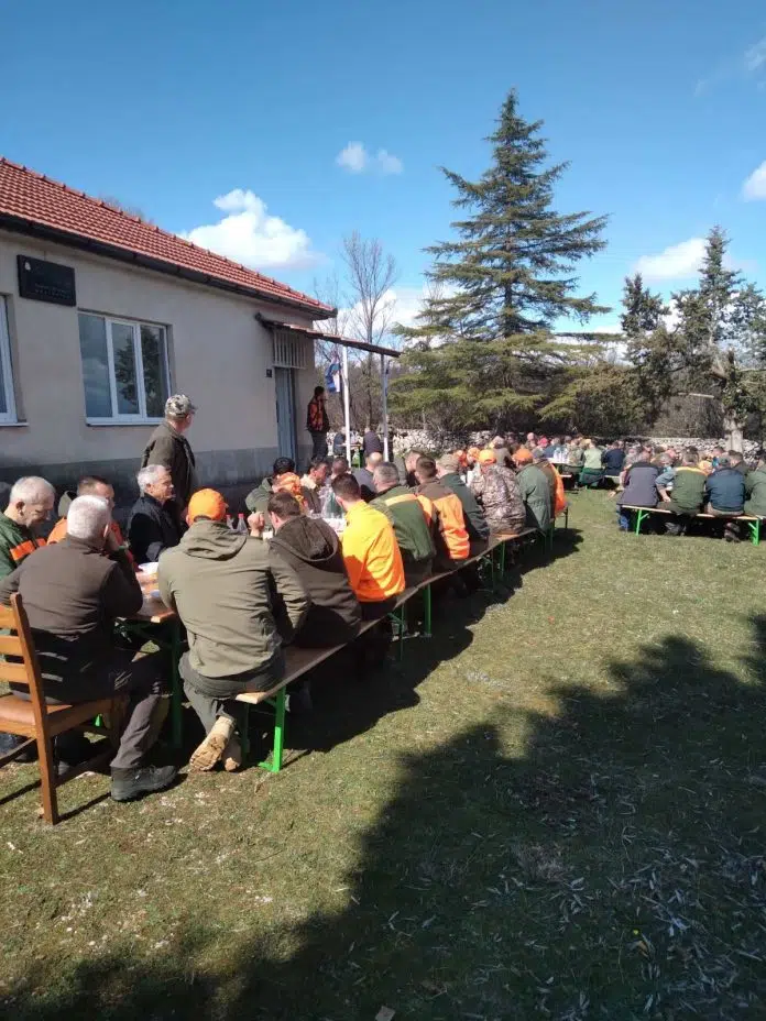 FOTO | Lovačka udruženja Lovacka Udruzenja Jadran Organizovala Jos Jedno Lov Na