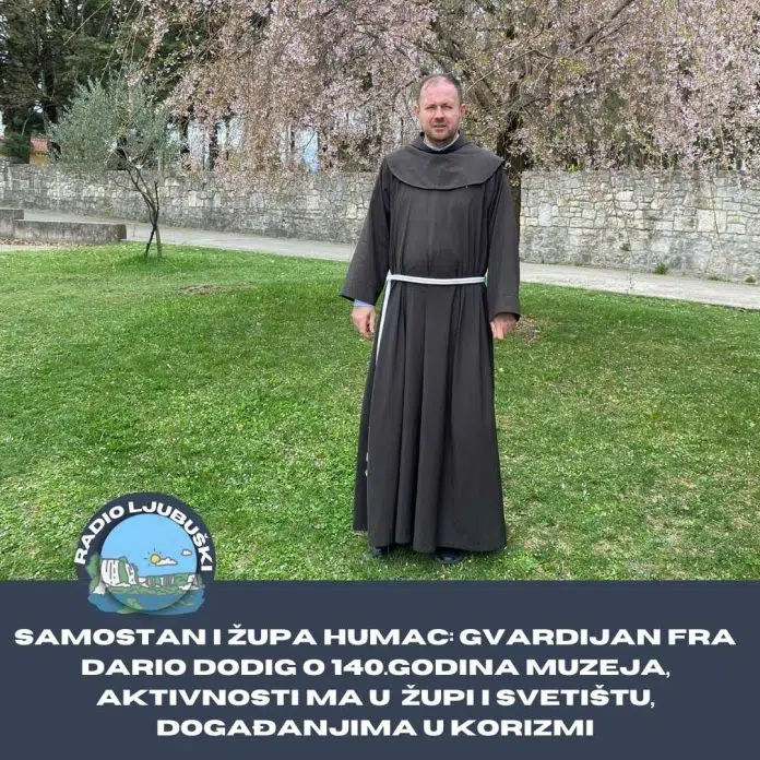 Franjevacki Samostan I Zupa Svante Na Humcu