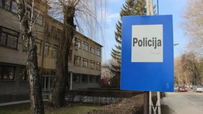 Livno: Uhvaćena osoba koja je s groblja krala mesing i Livno Uhvacena Osoba Koja Je S Groblja Krala Mesing I