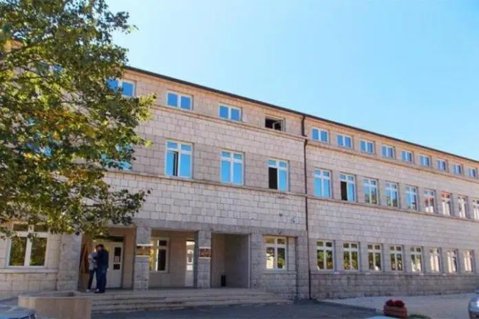 Oglašavanje Elaborata o određivanju granice vodnog dobra dionice vodotoka Topala Oglasavanje Elaborata O Odredivanju Granice Vodnog Dobra Dionice Vodotoka Topala