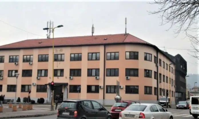 Uhićeni počinitelji pucnjave u Tuzli Uhiceni Pocinitelji Pucnjave U Tuzli