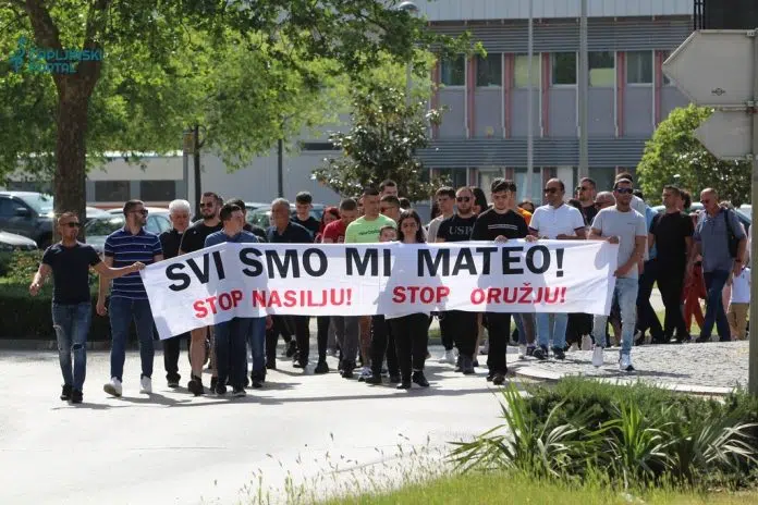 FOTO | Solidarnost na djelu: U Čapljini održana prosvjedna šetnja 1713107607 679 Foto Solidarnost Na Djelu U Capljini Odrzana Prosvjedna Setnja