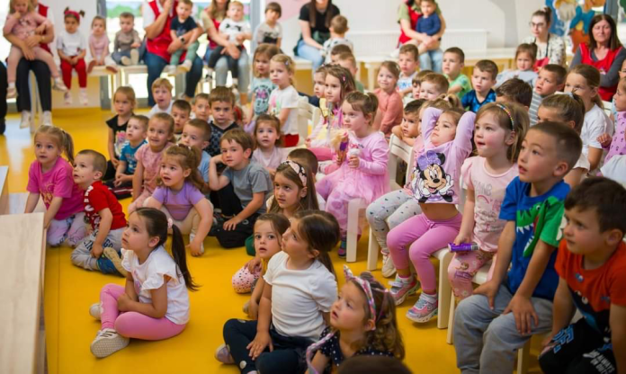 1713196633 Madionicar Zabavljao Malisane Iz Vrtica Bajka
