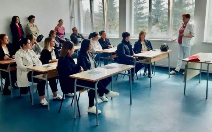 FOTO: Predavanja o cijepljenju protiv HPV-a u osnovnim školama na 1713808827 Foto Predavanja O Cijepljenju Protiv Hpv A U Osnovnim Skolama Na