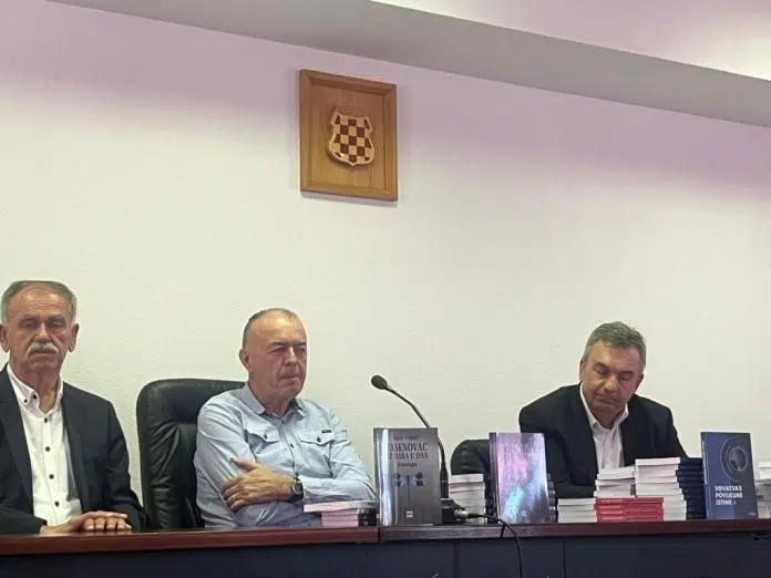 „Hrvatske povijesne istine 2“, Tihomira Dujmovića predstavljene u Tomislavgradu 1714352857 „Hrvatske Povijesne Istine 2 Tihomira Dujmovica Predstavljene U Tomislavgradu