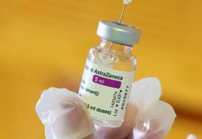 AstraZeneca priznala da njihovo cjepivo može izazvati neobičan neželjeni efekt Astrazeneca Priznala Da Njihovo Cjepivo Moze Izazvati Neobican Nezeljeni Efekt