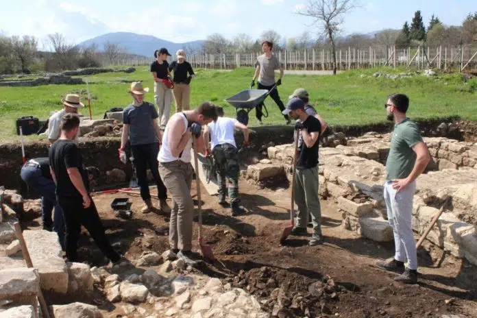 Budućim arheolozima treba podrška da istraže Hercegovinu Buducim Arheolozima Treba Podrska Da Istraze Hercegovinu