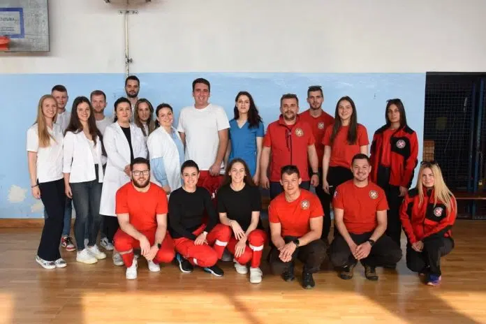 Edukativno predavanje “Prva pomoć i zaštita” u OŠ fra Didaka Edukativno Predavanje Prva Pomoc I Zastita U Os Fra Didaka
