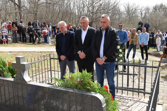 Na Podadreznju Odana Pocast Svim Nevinim Zrtvama