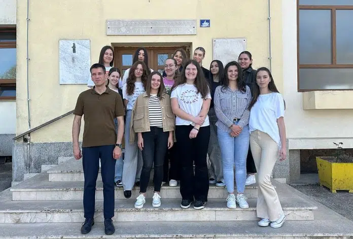 Ucenicki Servis Zzh Mladi Se Sve Vise Iskoristavaju Kao Jeftina