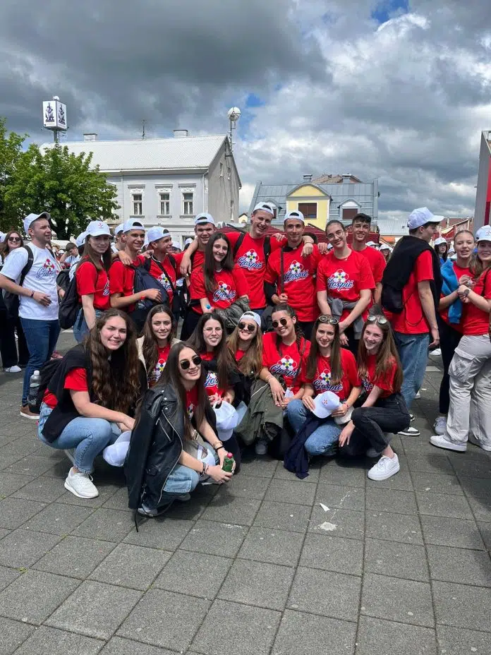 FOTO | HKM Neum na Susretu hrvatske katoličke mladeži u 1714913268 Foto Hkm Neum Na Susretu Hrvatske Katolicke Mladezi U