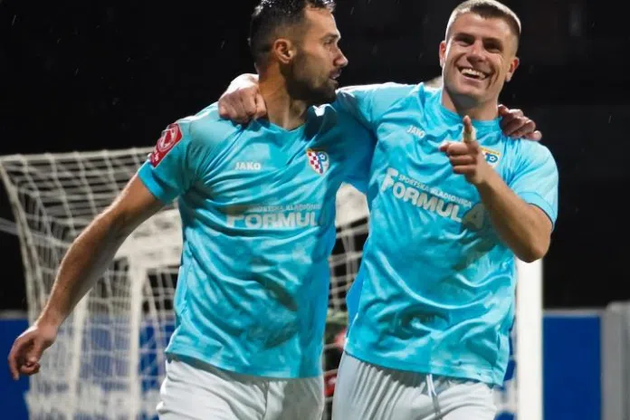 Rozić među igračima U-21 reprezentacije BiH 1717160991 Rozic Medu Igracima U 21 Reprezentacije Bih