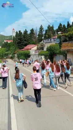 Fotografije: Devetaši proslavili završetak osnovne škole uz pjesmu Fotografije Devetasi Proslavili Zavrsetak Osnovne Skole Uz Pjesmu