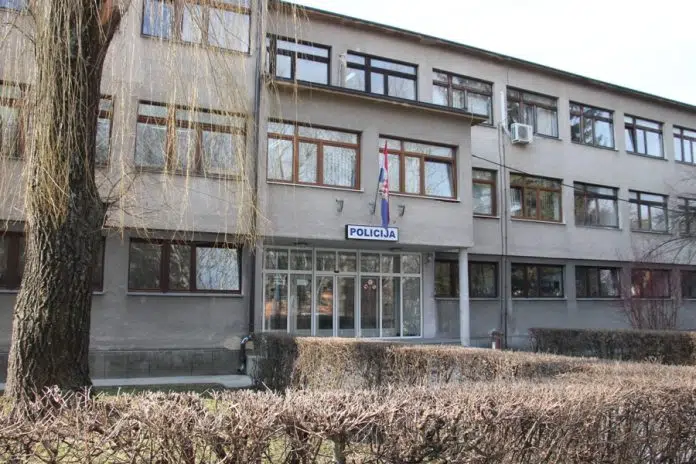 Javni oglas za popunu upražnjenih radnih mjesta namještenika u MUP-u Javni Oglas Za Popunu Upraznjenih Radnih Mjesta Namjestenika U Mup U
