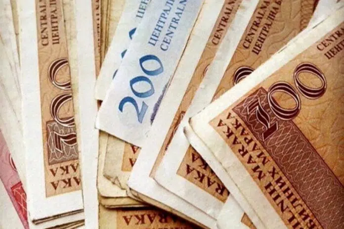 Policija-traga-za-osobama-koje-su-poljoprivredniku-platili-stoku-laznim.jpg Policija Traga Za Osobama Koje Su Poljoprivredniku Platili Stoku Laznim