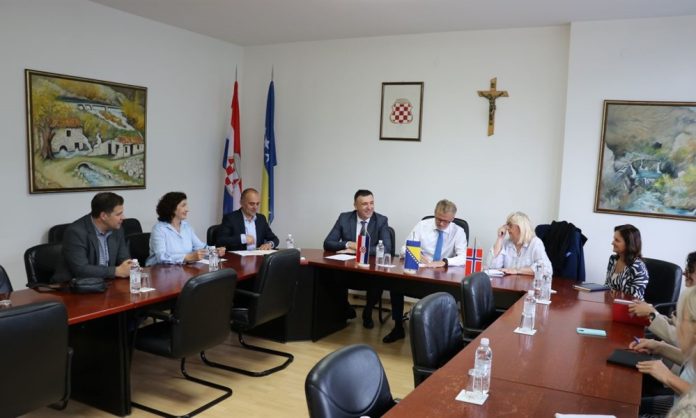 Posjeta Zupaniji Zapadnohercegovackoj Od Strane Veleposlanika Kraljevine Norveske U Bih