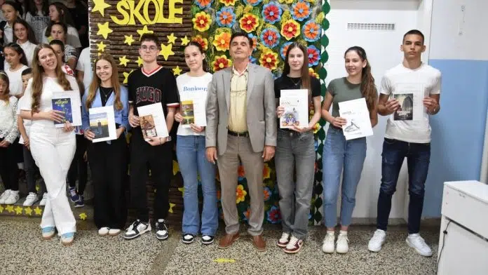 Proslavljen Dan Osnovne Skole Fra Didaka Buntica Iz Citluka