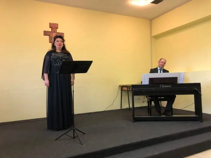 Koncert u Tomislavgradu: Sopranistica Vedrana Šimić i pijanist Milan Lucić 1717282149 Koncert U Tomislavgradu Sopranistica Vedrana Simic I Pijanist Milan Lucic