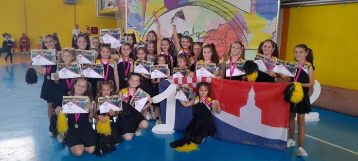 Tri zlata za cheerleadersice iz Posušja na međunarodnom plesnom natjecanju 1717324149 Tri Zlata Za Cheerleadersice Iz Posusja Na Medunarodnom Plesnom Natjecanju