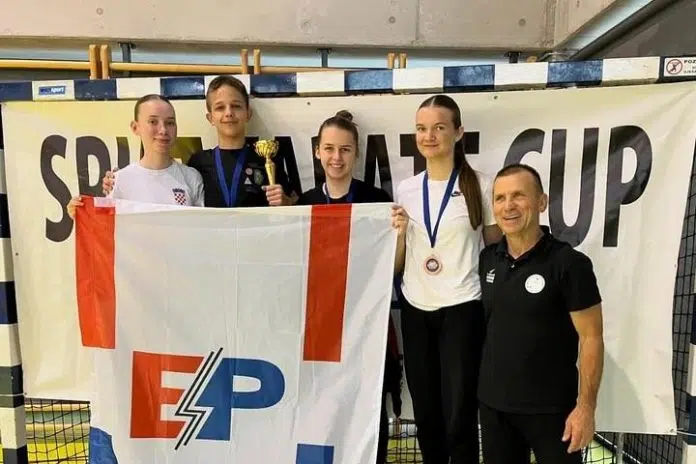 1717401284 Cetiri Medalje Osvojene Za Karate Klub Posusje U Splitu