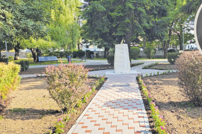 1719570014 Livnjaci Su Naucili Sivati I Saditi Vocke A Tu Vjestinu