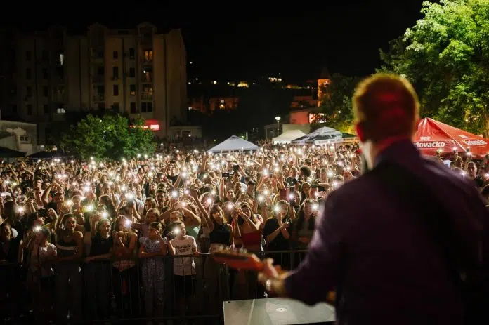 Beer Fest Ljubuški: Ljetni spektakl 2024. s Parnim Valjkom, Belfast Beer Fest Ljubuski Ljetni Spektakl 2024 S Parnim Valjkom Belfast
