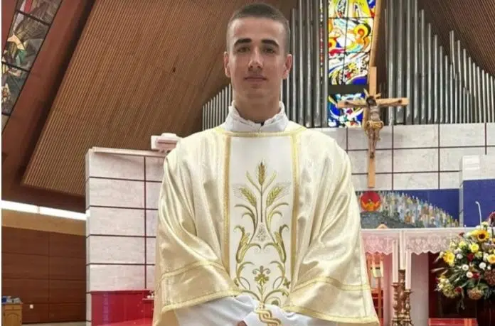 Don Gabriel Pavlović u srpnju slavi Mladu misu. Don Gabriel Pavlovic U Srpnju Slavi Mladu Misu
