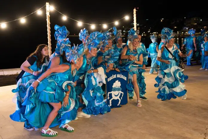 FOTOGALERIJA: Prvi Međunarodni ljetni karneval je oduševio stanovnike Neuma i Fotogalerija Prvi Medunarodni Ljetni Karneval Je Odusevio Stanovnike Neuma I