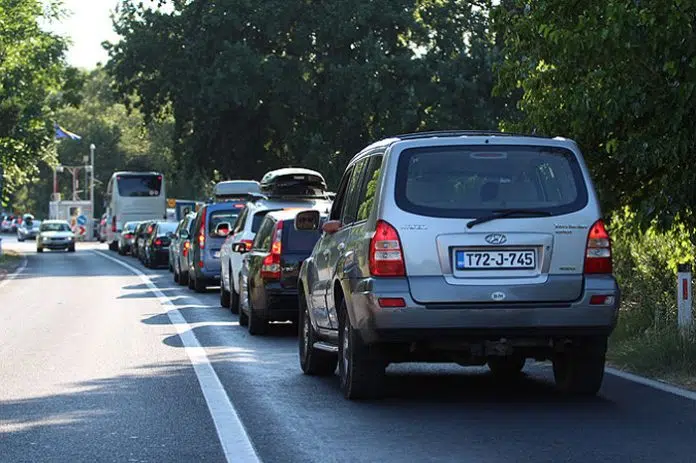 Koliko cigareta, pića i hrane za ljubimce smijete prenijeti preko Koliko Cigareta Pica I Hrane Za Ljubimce Smijete Prenijeti Preko