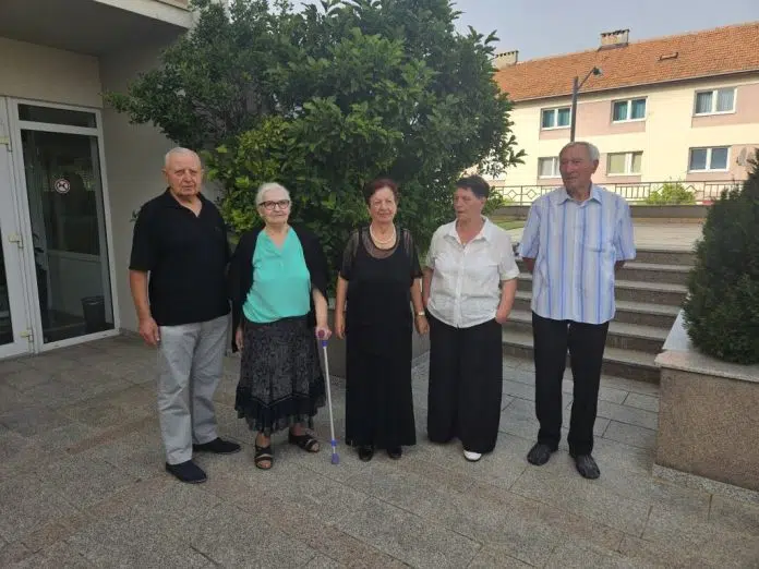 Šezdeseta godišnjica mature prve generacije Gimnazije u Tomislavgradu Sezdeseta Godisnjica Mature Prve Generacije Gimnazije U Tomislavgradu