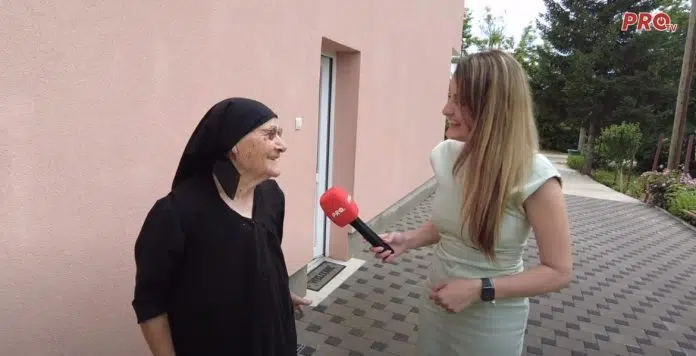 Baka Ruža iz Posušja s osmijehom na licu u 92. 1720000449 Baka Ruza Iz Posusja S Osmijehom Na Licu U 92