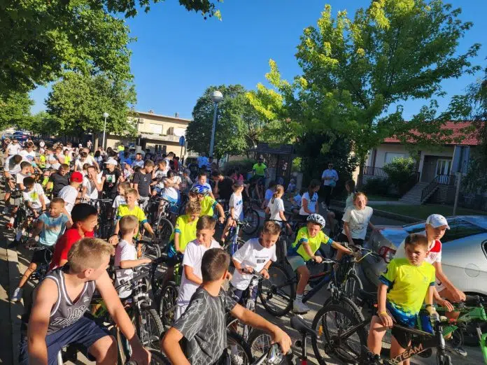 Rekordan broj biciklista na desetom Posuškom điru 1720347543 Rekordan Broj Biciklista Na Desetom Posuskom Diru