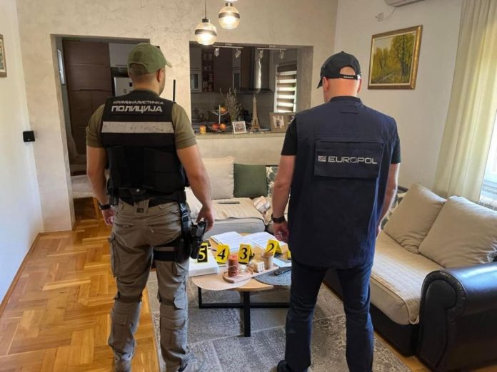 1720562234 Fotovideo Pogledajte Kako Je Izgledalo Hapsenje Zaposlenika Granicne Policije