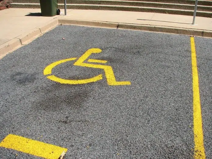ŽZH: Posušje bilježi nula kazni za parkiranje na invalidskim mjestima 1721205395 Zzh Posusje Biljezi Nula Kazni Za Parkiranje Na Invalidskim Mjestima