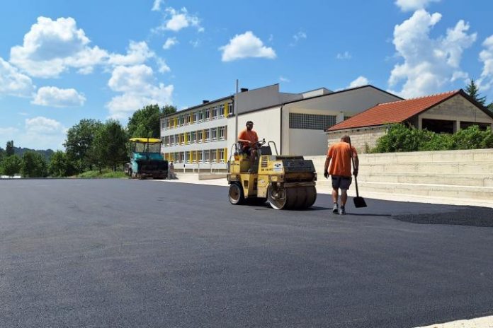 1721997822 Zavrsen Asfaltiranje Otvorenog Igralista U Sklopu Osnovne Skole U Viru