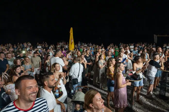 FOTOGRAFIJE: Dalmatino očarao Neum: Proslava 30. rođendana HVK Jadran uz Fotografije Dalmatino Ocarao Neum Proslava 30 Rodendana Hvk Jadran Uz