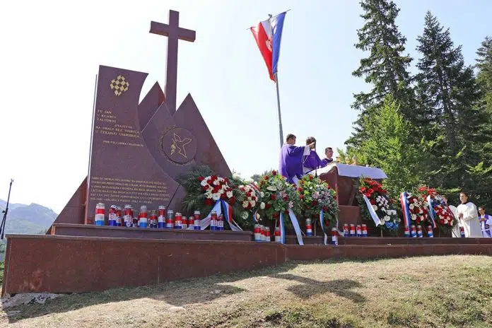 Obilježavanje 31. godišnjice zločina na Stipića livadi Obiljezavanje 31 Godisnjice Zlocina Na Stipica Livadi