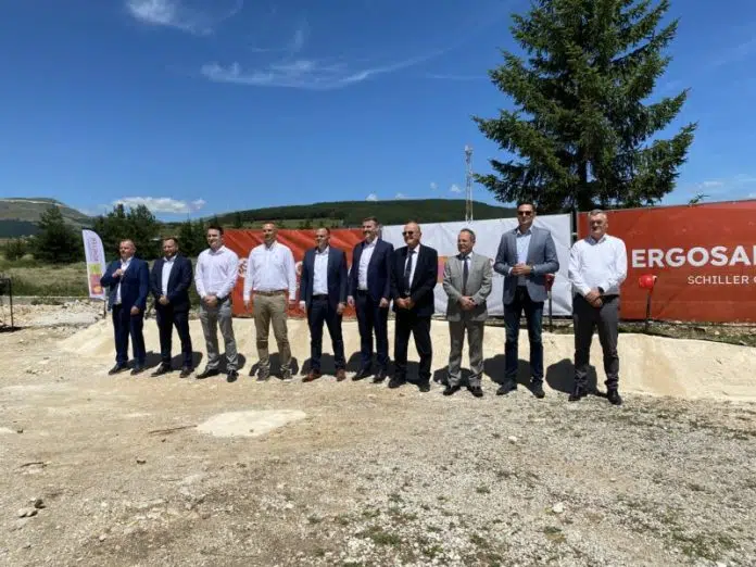 Predsjednik Vlade Hercegbosanske Zupanije Ivan Vukadin Prisustvovao Svecanom Polaganju Kamena