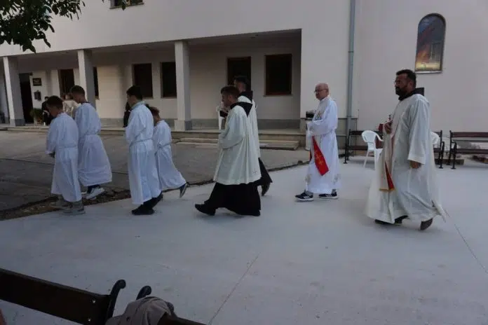 Seonica: Počela Devetnica u čast Uznesenja Blažene Djevice Marije 1723024479 Seonica Pocela Devetnica U Cast Uznesenja Blazene Djevice Marije