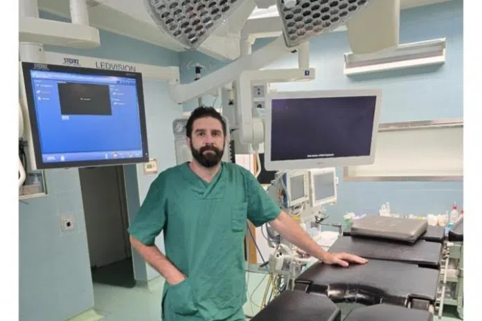 Dr. Antonije Majić, Posušanin, dio je kirurškog tima koji pomjera 1723282849 Dr Antonije Majic Posusanin Dio Je Kirurskog Tima Koji Pomjera