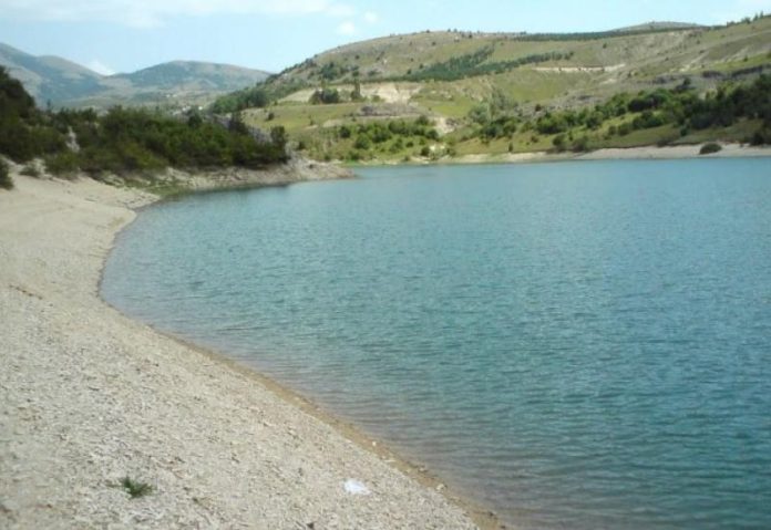 Livno Muskarac U Kriticnom Stanju Nakon Ponovnog Utapanja U Jezeru