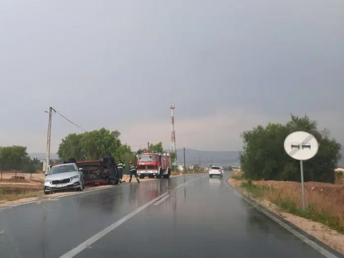 Problemi na našim prometnicama uzrokovani prvim kišama poslije dugog perioda Problemi Na Nasim Prometnicama Uzrokovani Prvim Kisama Poslije Dugog Perioda