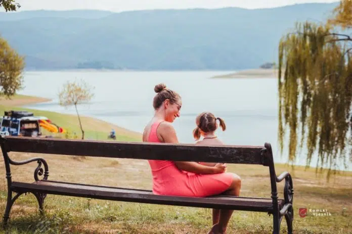 SVAKA OSOBA JE PRIČA: Putovanje biciklom od Švicarske do Grčke Svaka Osoba Je Prica Putovanje Biciklom Od Svicarske Do Grcke