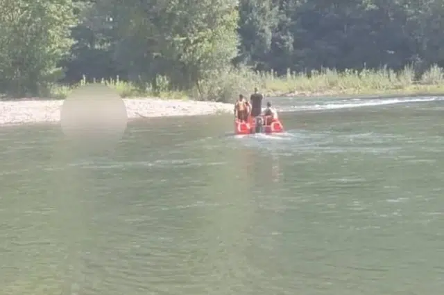 Tijelo-dvanaestog-migranta-izvuceno-iz-rijeke-Drine.jpg Tijelo Dvanaestog Migranta Izvuceno Iz Rijeke Drine