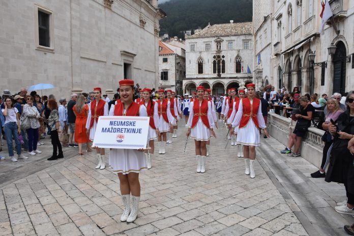 1726053760 Pridruzi Se Neumskim Mazoretkinjama Krenuli Su Upisi U Paganini Tim