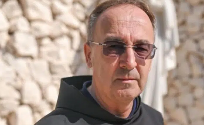 Papa Franjo imenovao fra Mladena Vukšića, dosadašnjeg župnika u Posušju, 1726141377 Papa Franjo Imenovao Fra Mladena Vuksica Dosadasnjeg Zupnika U Posusju