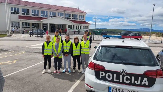 Posušje: Predavanja o prometnoj kulturi i sigurnosti u saobraćaju u 1726648079 Posusje Predavanja O Prometnoj Kulturi I Sigurnosti U Saobracaju U